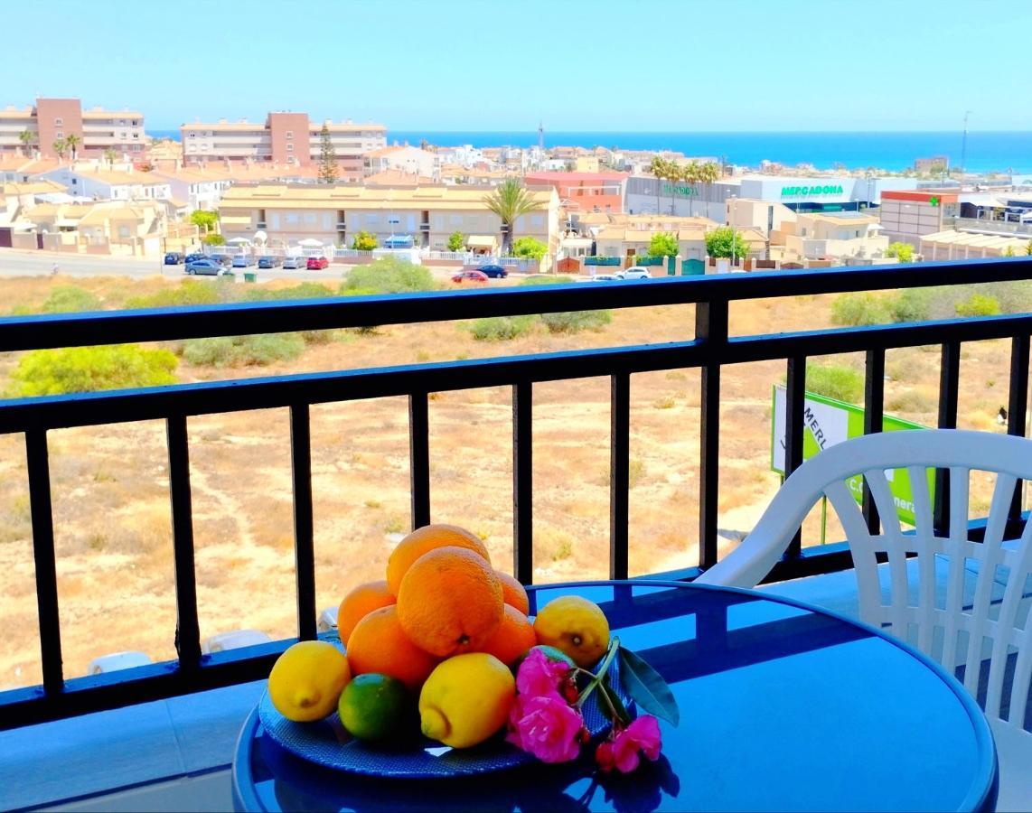 Studio With Terrace And Pool Torrevieja Exterior foto